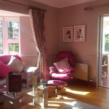 Lisdanar House Bed & Breakfast